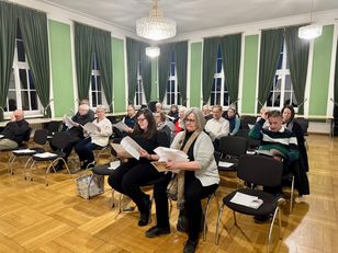 Wir singen Choral Nr. 22 aus der Johannespassion mit verschiedenen Verfremdungen